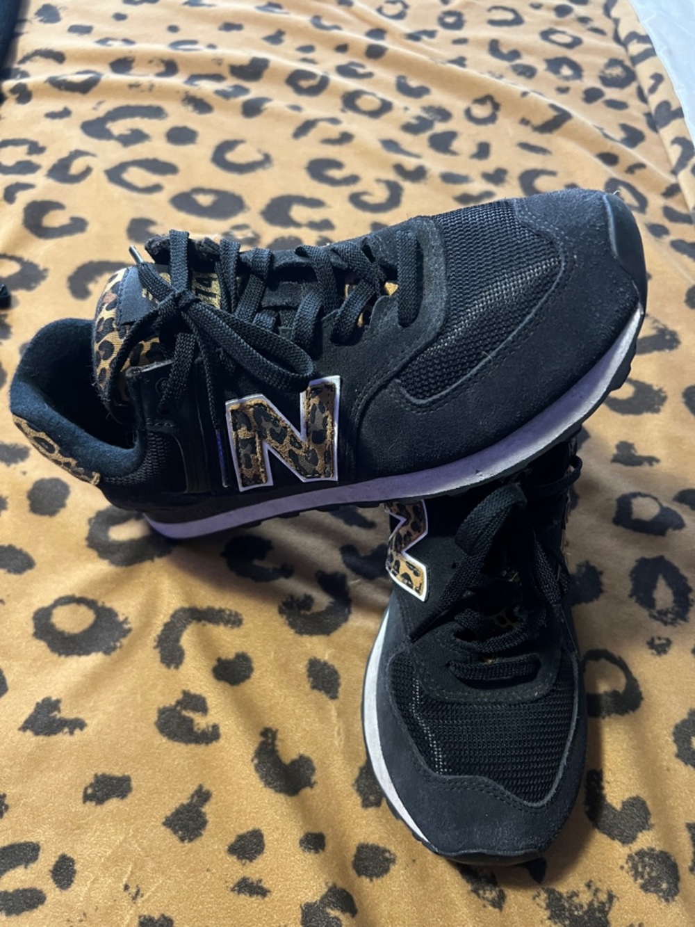 New Balance Women's Black/Leopard Size Woman’s 8